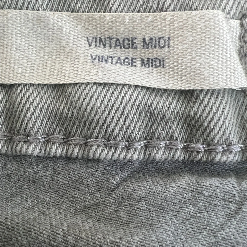 Universal Thread - VINTAGE MIDI Light Gray Jean Shorts